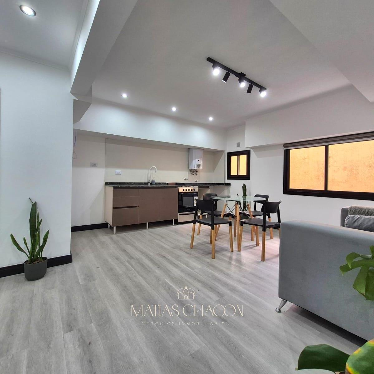 Excelente Departamento de 2 Ambientes totalmente reciclado a nuevo en lo mejor del Barrio La Perla y a solo metros del mar!