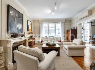 Departamento · 229m² · 6 Ambientes · Departamento en Venta en Recoleta. Estilo Francés, Reciclado, 3 Dorm.