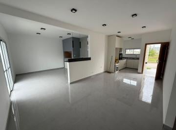 Casa · 75m² · 3 Ambientes · 1 Cochera · Duplex a Estrenar en Villa Allende con Pileta