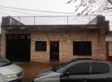 Casa · 190m² · 4 Ambientes · 3 Cocheras · Casa Antigua a Reciclar con Gran Potencial — Villa Ballester