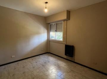 Departamento · 62m² · 4 Ambientes · Alquiler Departamento 4 Ambientes - Excelente Ubicacion