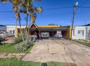 Casa de 7 ambientes, Resistencia · Casa 3 Dorm. con Pileta y Quincho, Terreno de 500 m²