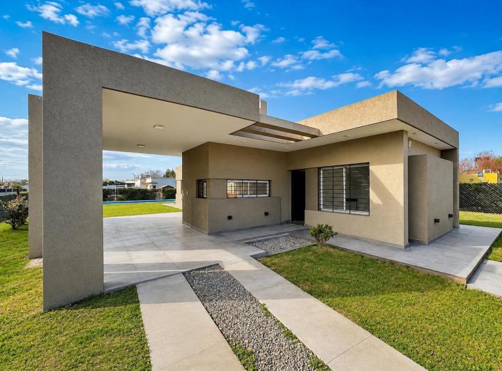 Casa · 165m² · 5 Ambientes · 1 Cochera