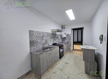 Departamento · 90m² · 5 Ambientes · Alquiler Departamento 4 Ambientes Sin Cochera Centro