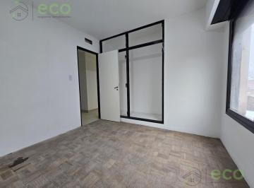 Departamento · 90m² · 5 Ambientes · Alquiler Departamento 4 Ambientes Sin Cochera Centro