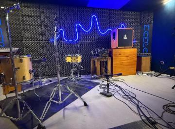 Local comercial · 120m² · General Paz | Estudio de Grabación Equipado | Negocio en Funcionamiento