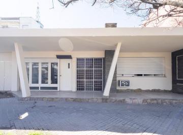 Casa · 179m² · 4 Ambientes · Venta/permuta: Casa de 3 Dorm. con Patio. Cañada de Gómez.
