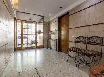 Departamento · 37m² · 2 Ambientes · Alquiler Depto 2 Amb con Patio en Caballito