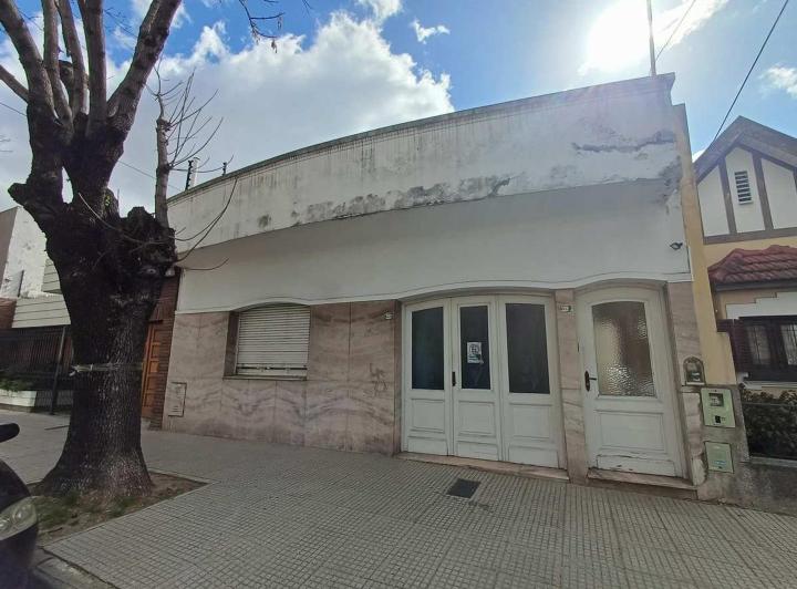 Casa · 170m² · 3 Ambientes · 1 Cochera