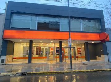Local comercial · 890m² · Local en Alquiler en Pilar