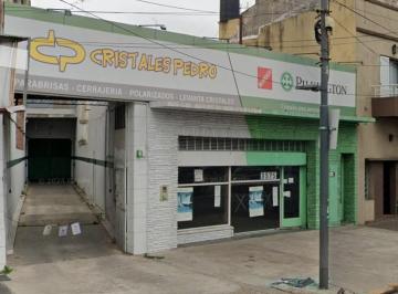 Depósito · 365m² · Local de 80 m² Galpón de 285 m² Cubiertos C/ Acceso Vehicular – Av H. Yrigoyen”.