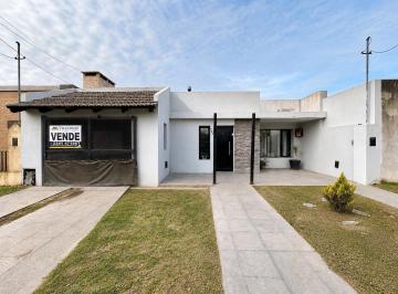 Casa de 5 ambientes, General Belgrano · Casa 138 m², Calle 30 Entre Matheu y Sargento Cabral, General Belgrano.