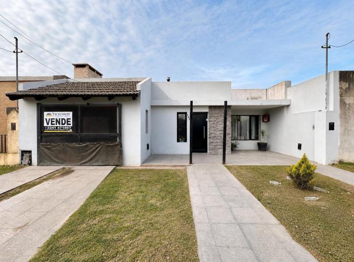 Casa · 138m² · 5 Ambientes · 1 Cochera