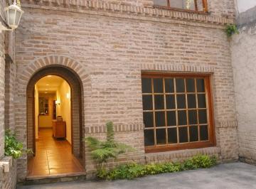 Casa · 220m² · 4 Ambientes · 1 Cochera · Venta Casa Terreno 4 Ambientes Villa Luzuriaga La Matanza