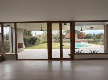 Casa · 370m² · 5 Ambientes · 3 Cocheras · Casa de 5 Ambientes a Estrenar a La Venta o Alquiler con Salida Al Río - Santa María de Tigre