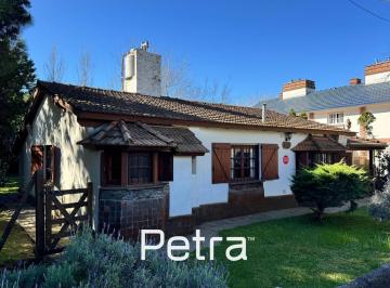 Casa · 120m² · 4 Ambientes · 1 Cochera · Casa en Venta en Valeria del Mar