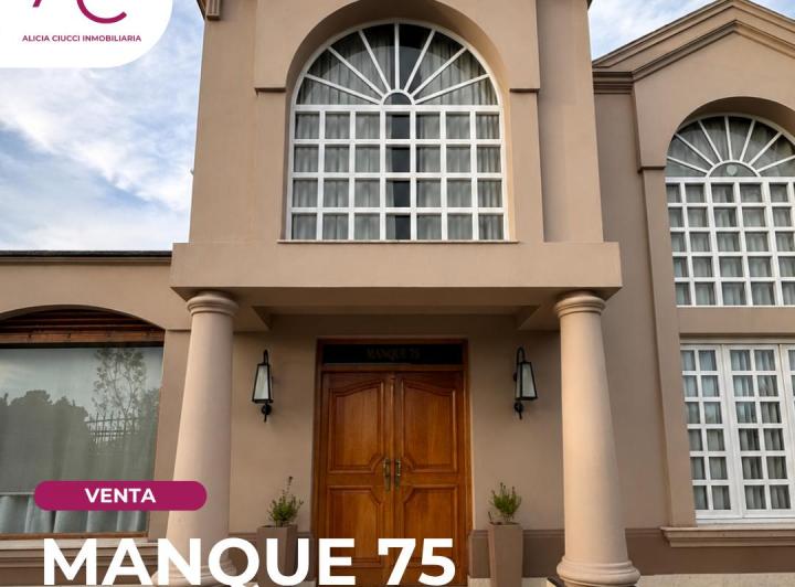 Casa · 300m² · 9 Ambientes · 2 Cocheras