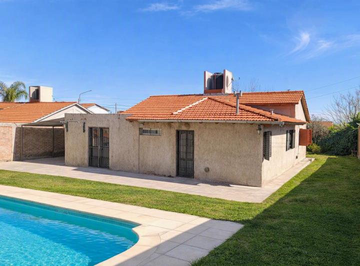 Casa · 155m² · 7 Ambientes · 2 Cocheras