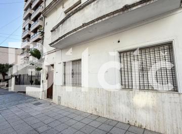 Departamento · 50m² · 3 Ambientes · PH en Venta en Lanús Oeste