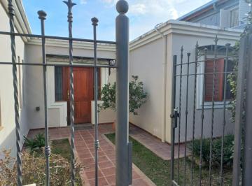 Casa de 2 ambientes, Río Cuarto · Apta Credito Venta de Casa en Excelentes Condiciones