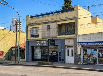 Local comercial · 296m² · Venta Local con PH 4 Ambientes Temperley