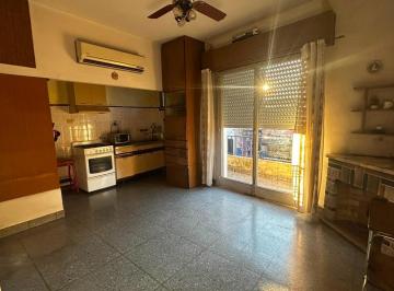 Departamento · 70m² · 3 Ambientes · Amplio Depto 3 Amb + Patio, Balcon y Terraza - Centro V. m.
