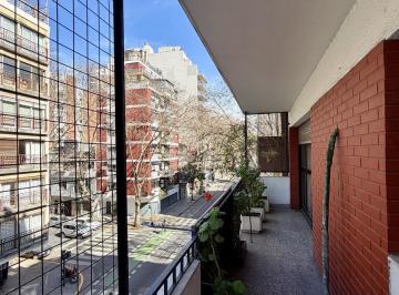 Departamento · 70m² · 3 Ambientes · Depto 3 Amb Frente Baño Toilette con Balcón/ Apto Cred.