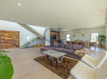 Casa · 300m² · 5 Ambientes · 2 Cocheras · Alquiler por Año Casa 5 Ambientes con Pileta en Terralagos - Sin Amoblar