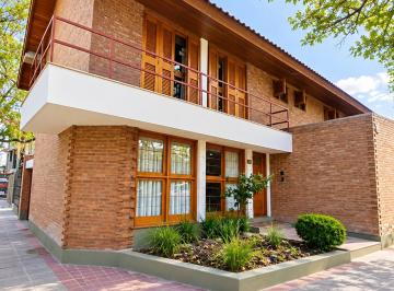 Casa en Venta de 1 ambiente · 5ta Sección. Esquina