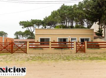 Casa de 3 ambientes, Mar de Ajó · Casa Sola en Lote en Nueva Atlantis - C1134