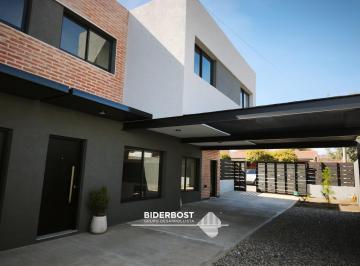 PH · 82m² · 4 Ambientes · 1 Cochera · PH en Santa Rita del Lago