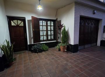 Casa de 3 ambientes, Córdoba · Casa Venta