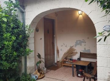 PH · 79m² · 3 Ambientes · 1 Cochera · Alquiler PH 3 Ambientes Cochera Patio en Victoria