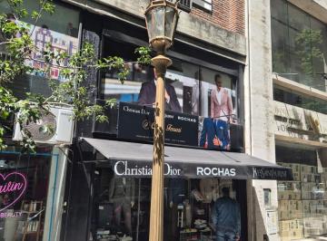 Local comercial · 76m² · Local - Recoleta