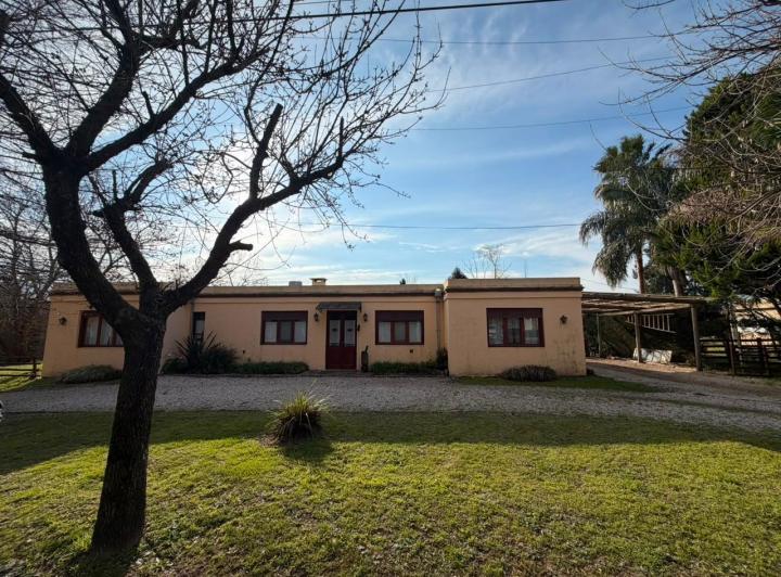 Casa · 163m² · 6 Ambientes · 2 Cocheras