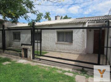 Casa · 176m² · 4 Ambientes · 1 Cochera · Casa en Venta - 3 Dorm. 1 Baño - Cochera - 276 m² - San Andrés, San Martín