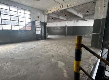 Bodega-Galpón de 8 ambientes, Tres de Febrero · Alquiler de Fabrica o Deposito con Maquinaria Para Industria Química en Ciudadela