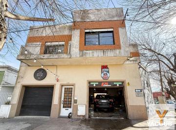 Casa · 157m² · 3 Ambientes · 1 Cochera · Casa en Venta - 2 Dorm. 1 Baño - Locales - Tolosa