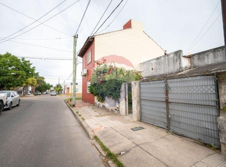 Casa · 112m² · 5 Ambientes · 1 Cochera