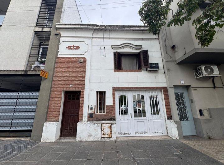 Casa · 127m² · 6 Ambientes · 1 Cochera