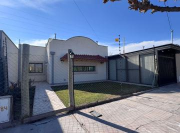 Casa · 127m² · 3 Ambientes · 2 Cocheras · Casa 3 Ambientes en Venta en Los Corralitos