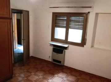 PH · 102m² · 5 Ambientes · Venta de Casa Multifamiliar Villa Madero