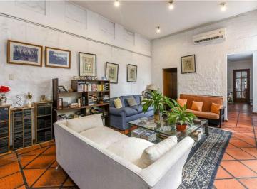 Casa · 395m² · 5 Ambientes · 2 Cocheras · Venta Casa 5 Amb Avellaneda Wilde Acepta Permuta