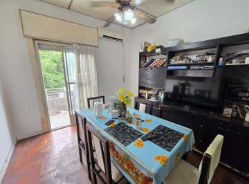 Casa · 105m² · 3 Ambientes · Casa - Lote Propio - 2 Viviendas - en Block - Mataderos