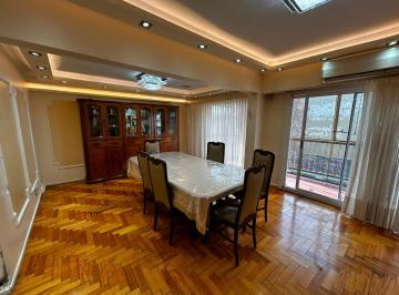 Departamento · 126m² · 4 Ambientes · Venta Departamento Floresta 4 Ambientes Balcon