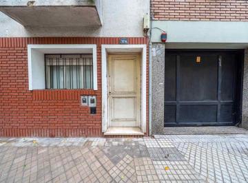 Casa · 163m² · 7 Ambientes · Venta de Casa 4 Dorm. y Terraza a Reciclar
