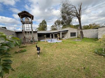 Casa · 240m² · 3 Ambientes · 2 Cocheras · Venta Casa Moderna 3/4 Amb + 2 Cocheras + Pileta