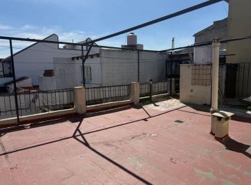Casa · 120m² · 3 Ambientes · Venta Casa 3 Amb y Terraza a Reciclar Villa Lugano