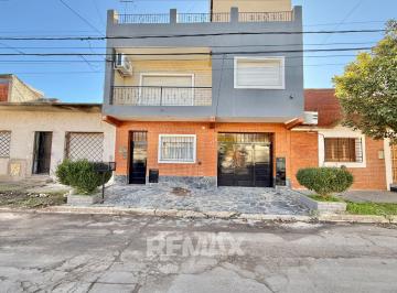 Departamento · 84m² · 3 Ambientes · 1 Cochera · Venta Dpto 3 Amb con Patio y Cochera Pb, Zarate