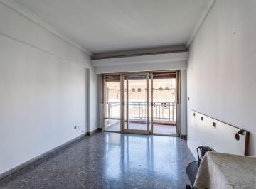 Departamento · 109m² · 6 Ambientes · Amplio 6 Amb. V. Mitre, Dos Balcones Apto Profes.